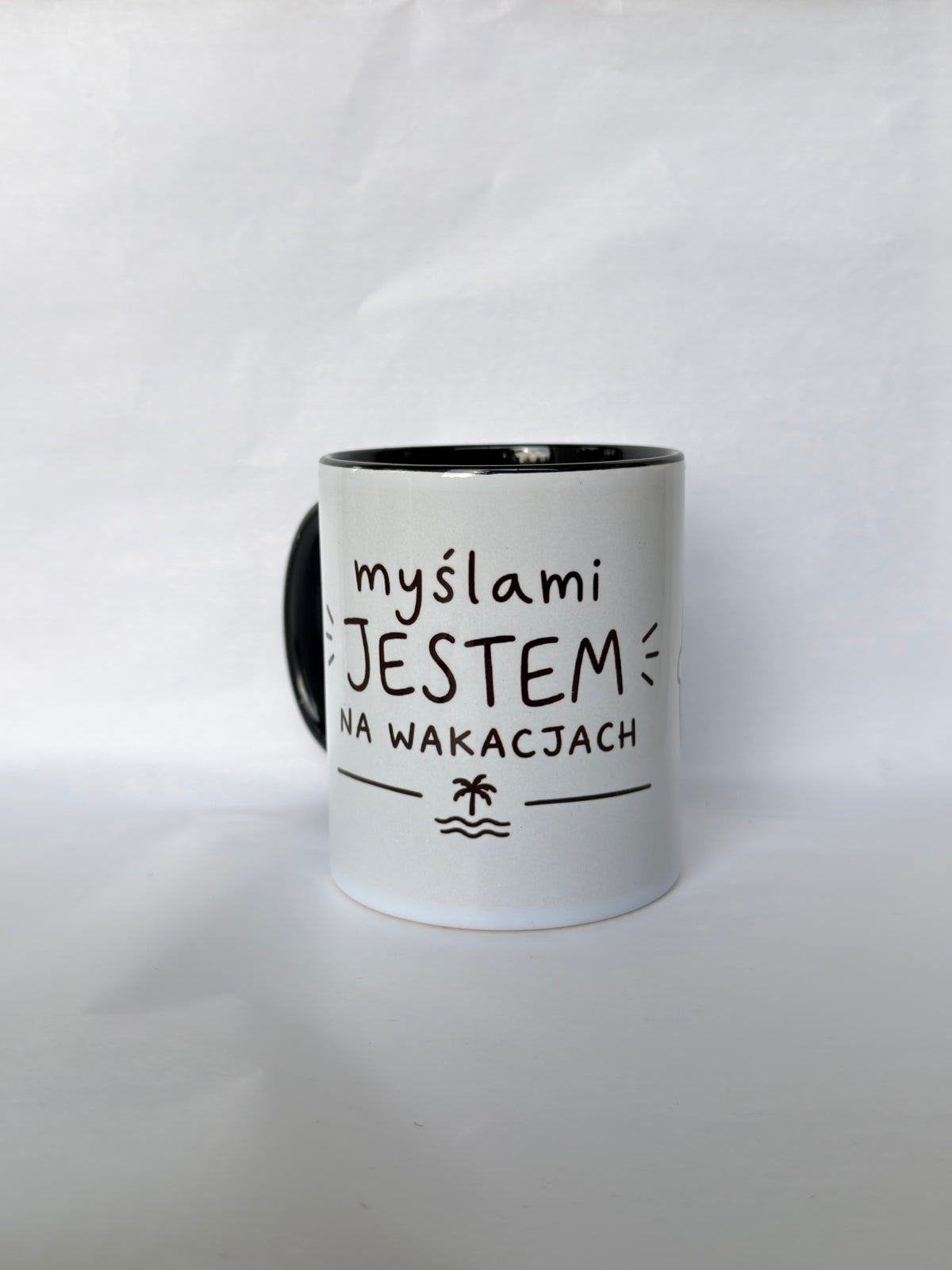 Kubek Ceramiczny „Myślami jestem na wakacjach” (330 ml)